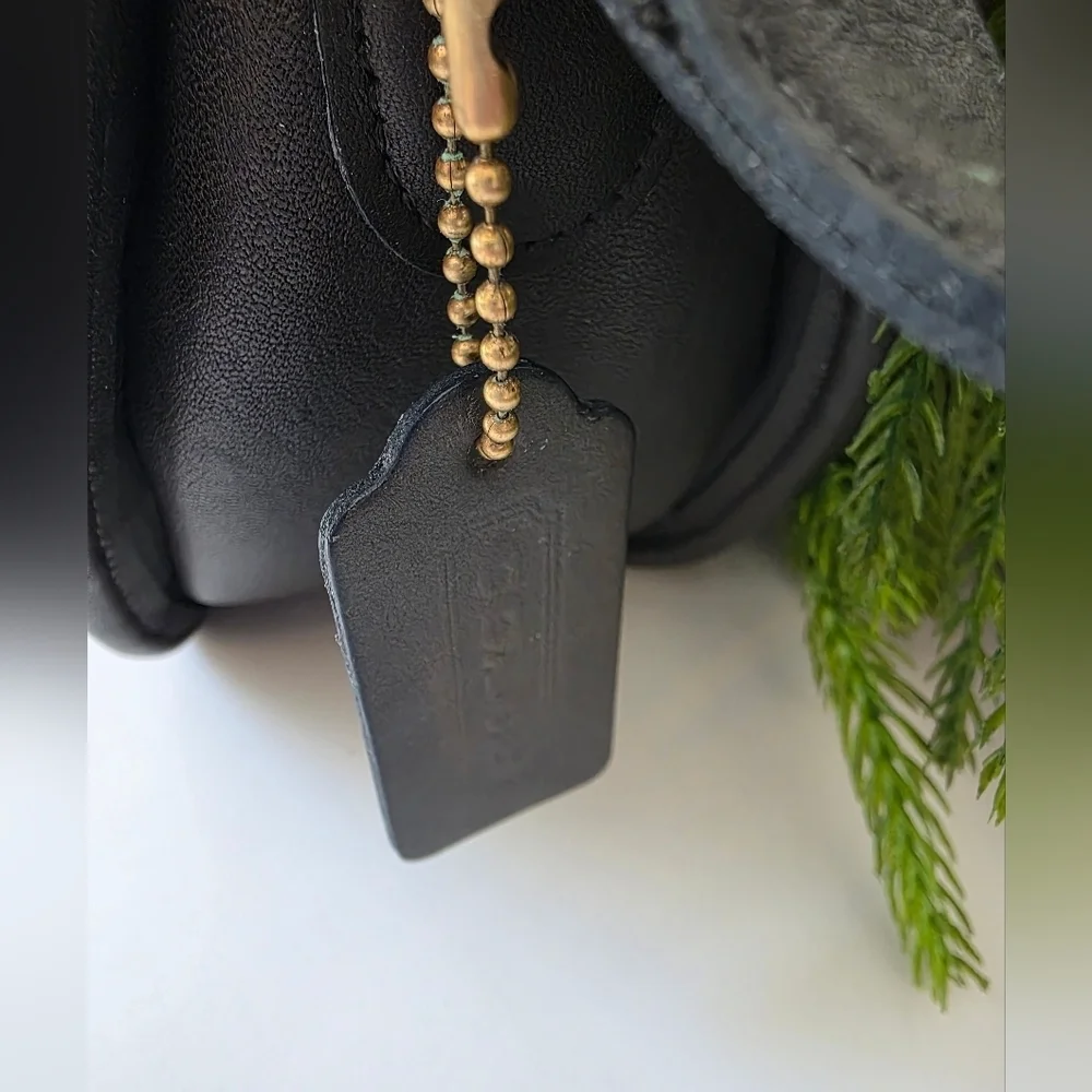 Vintage Coach Geometric Vista Crossbody/Shoulder Bag In Black Leather - Picture 13 of 15